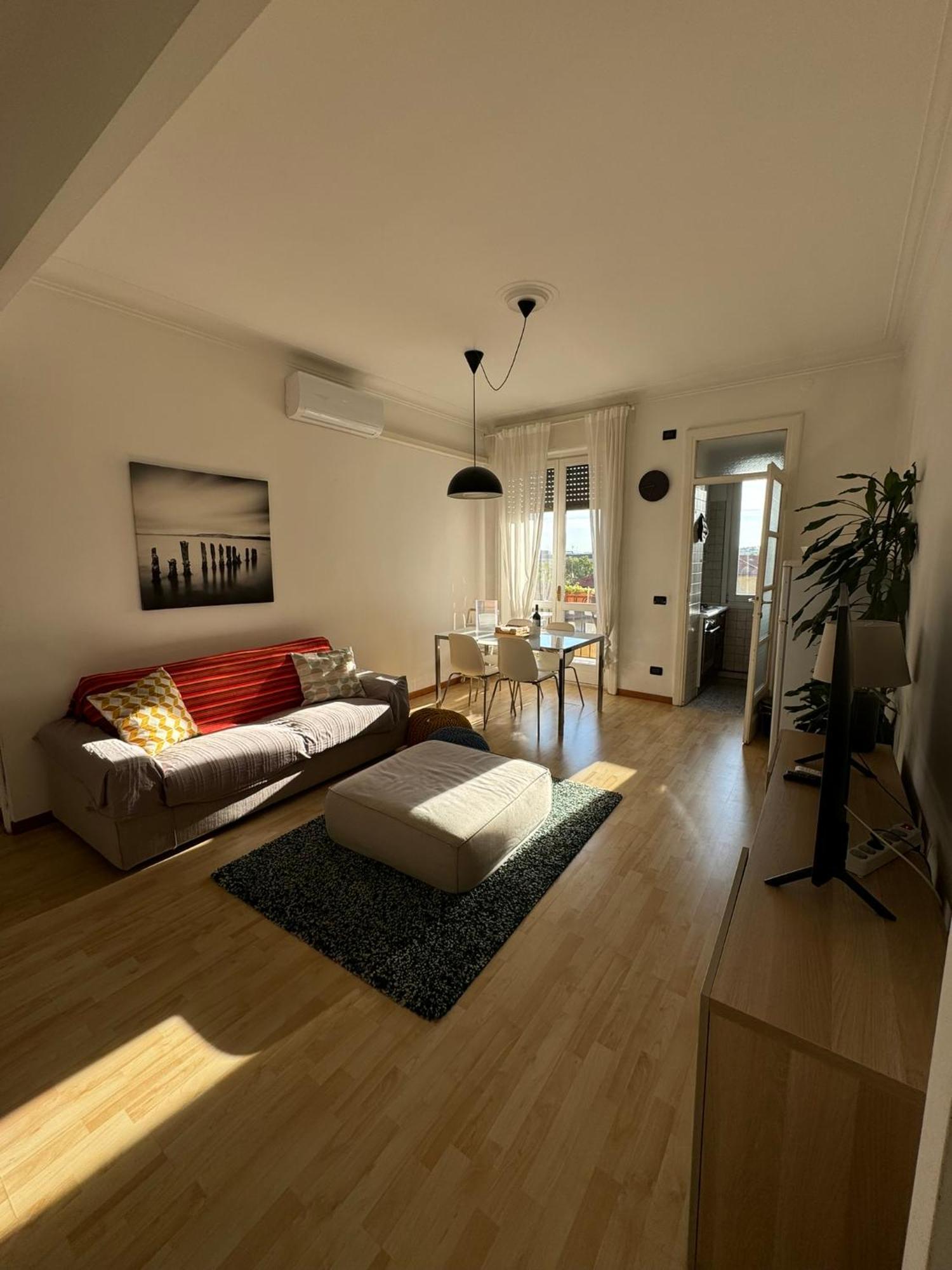 Apartamento Trilocale Con Due Balconi A Isola Porta Nuova Milán Exterior foto