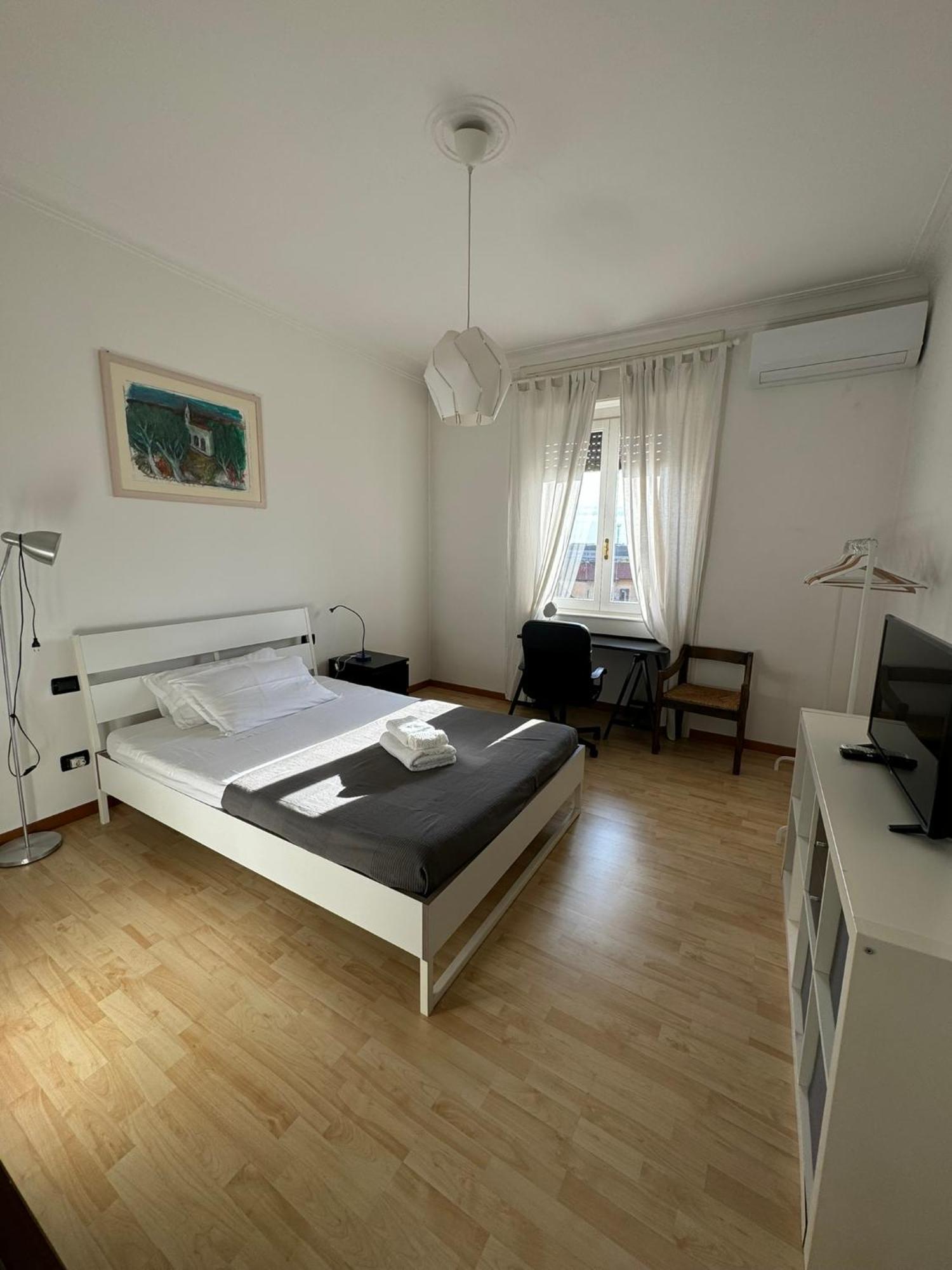 Apartamento Trilocale Con Due Balconi A Isola Porta Nuova Milán Exterior foto